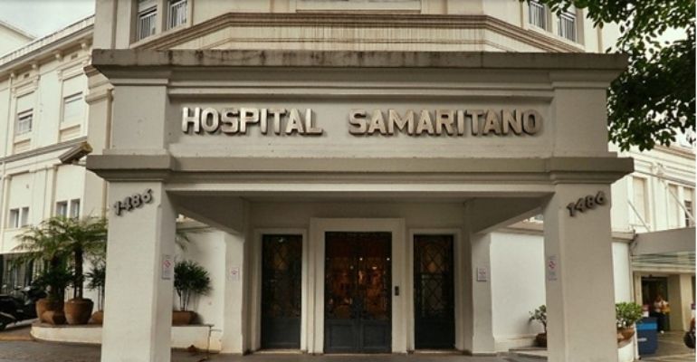 Fachada do Hospital Samaritano, na mesma rua da clínica
